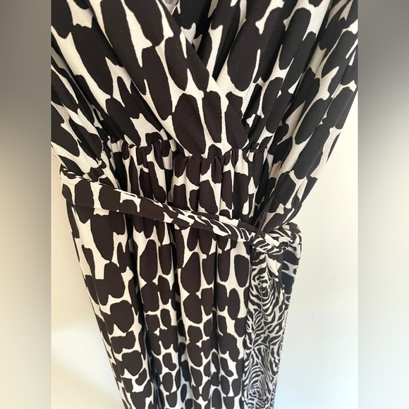 A Pea in the Pod Dress Size S. Brown and white - Picture 7 of 8